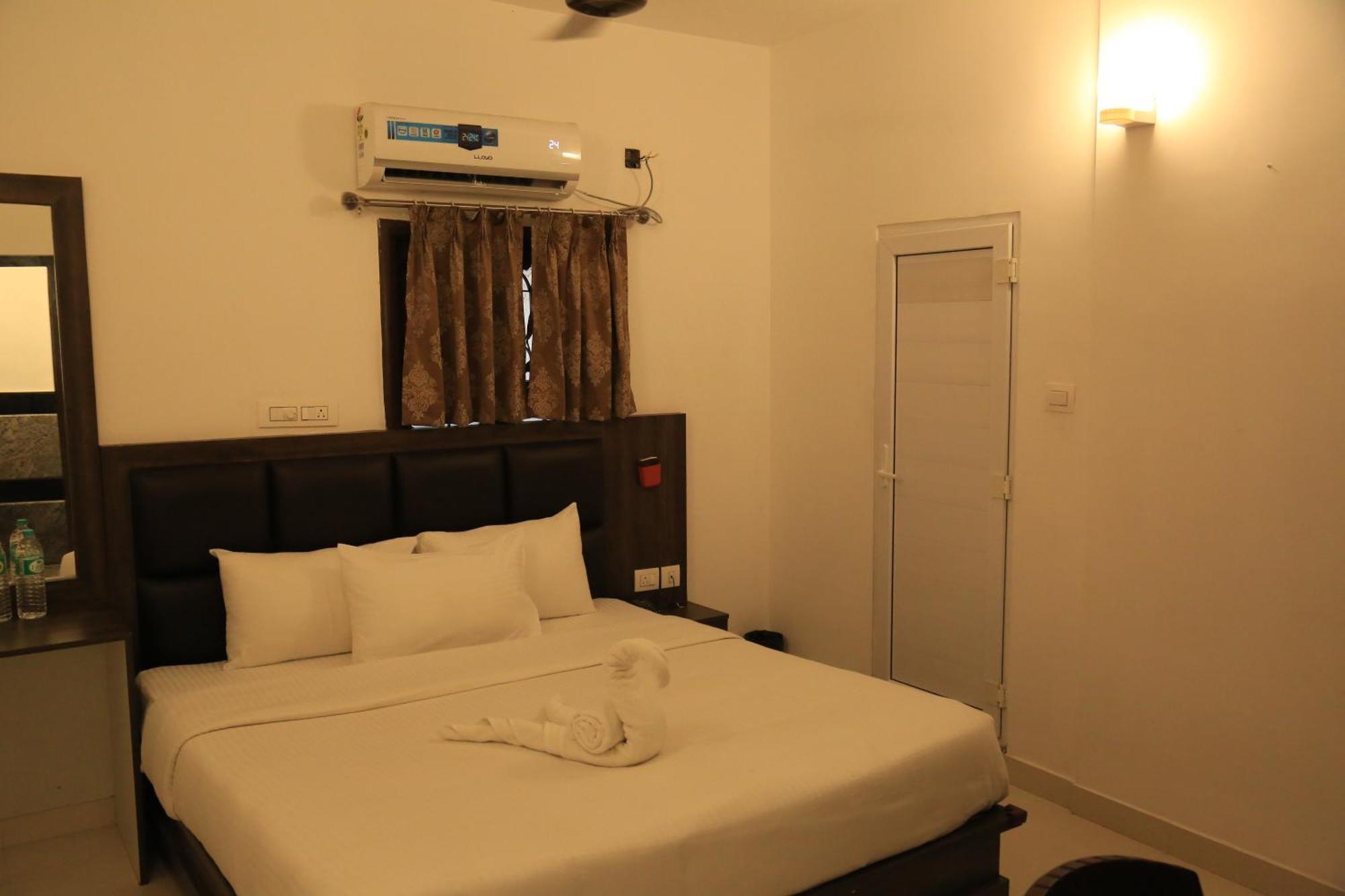 Christian Guest House Веллуру Екстер'єр фото