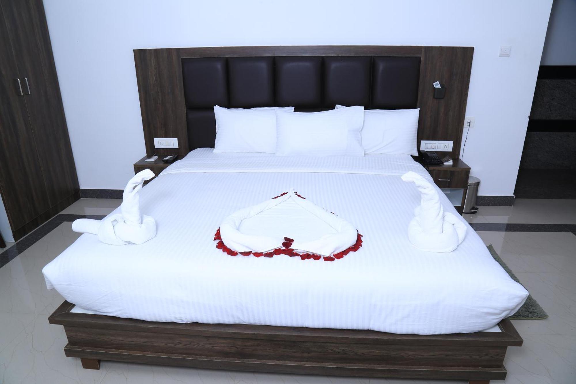 Christian Guest House Веллуру Екстер'єр фото