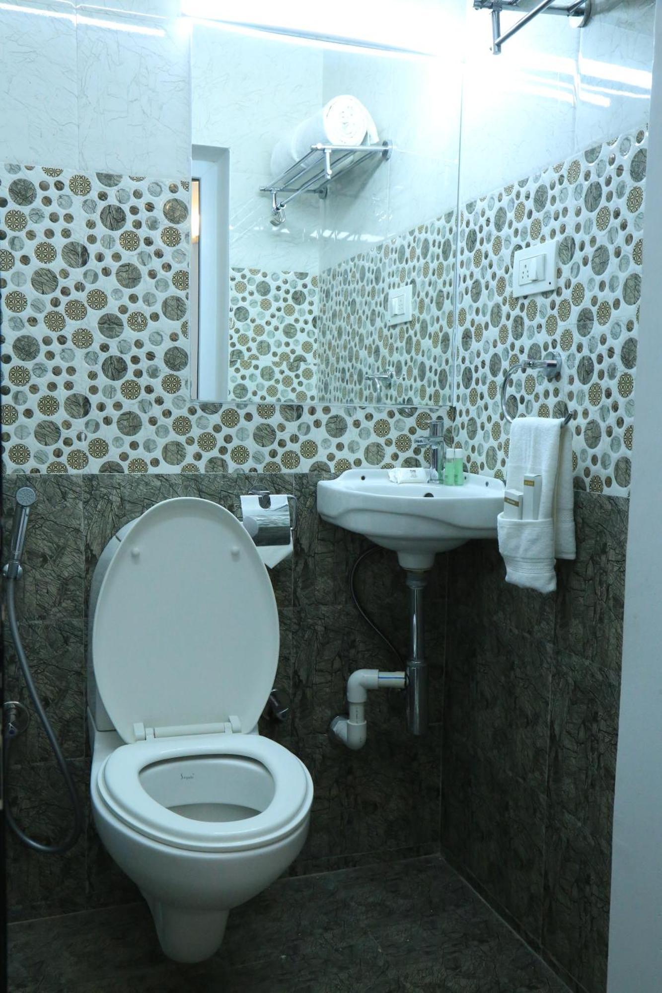 Christian Guest House Веллуру Екстер'єр фото